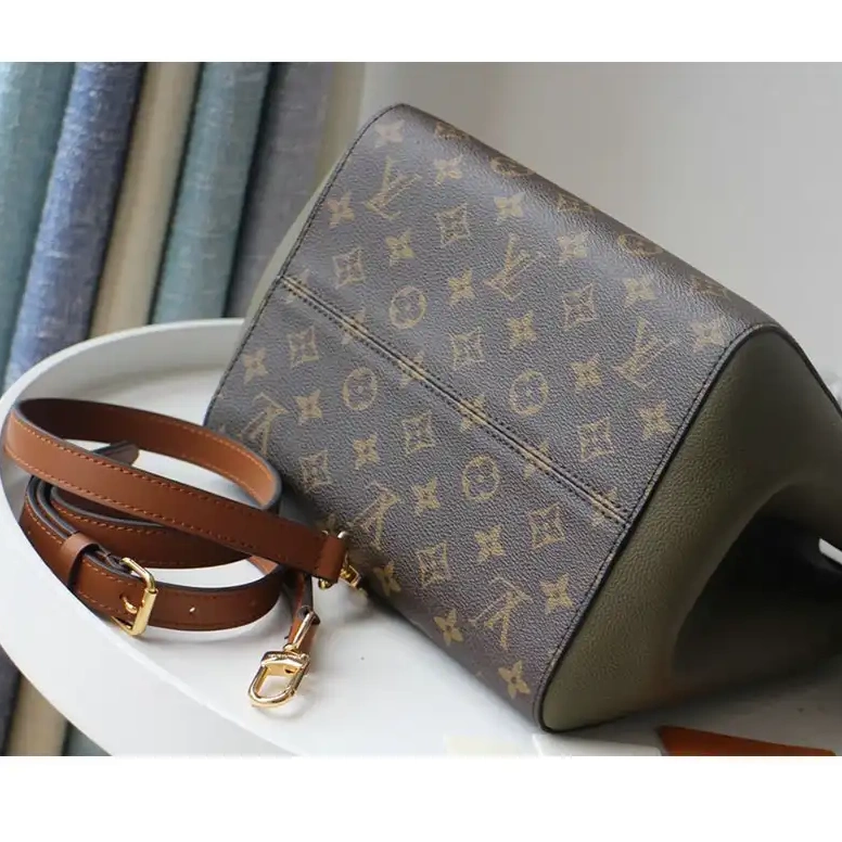 Fashionrepsfam ru 208B570006 LV Bags 0717